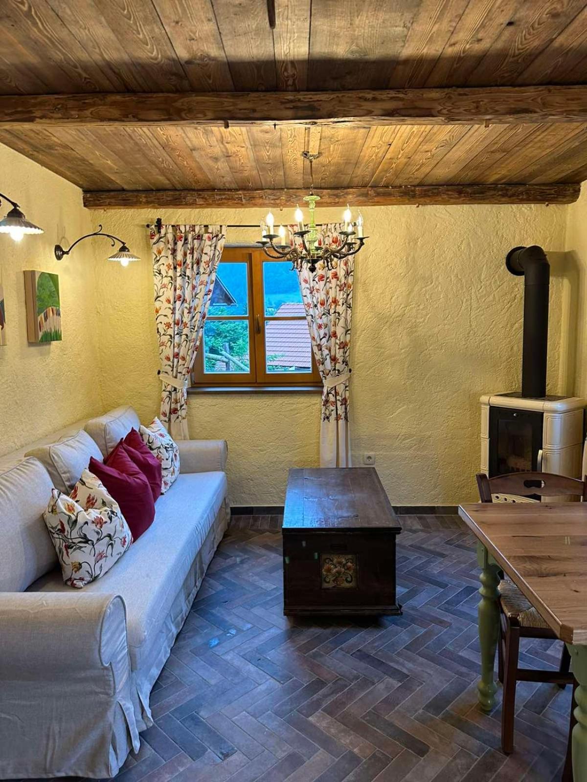 Rose Garden Apartman Ljubno Kültér fotó