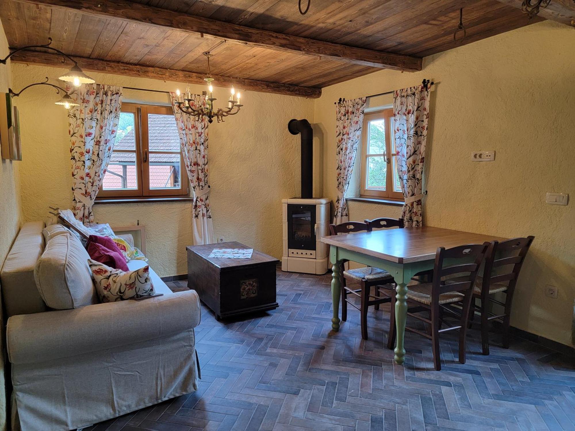 Rose Garden Apartman Ljubno Kültér fotó